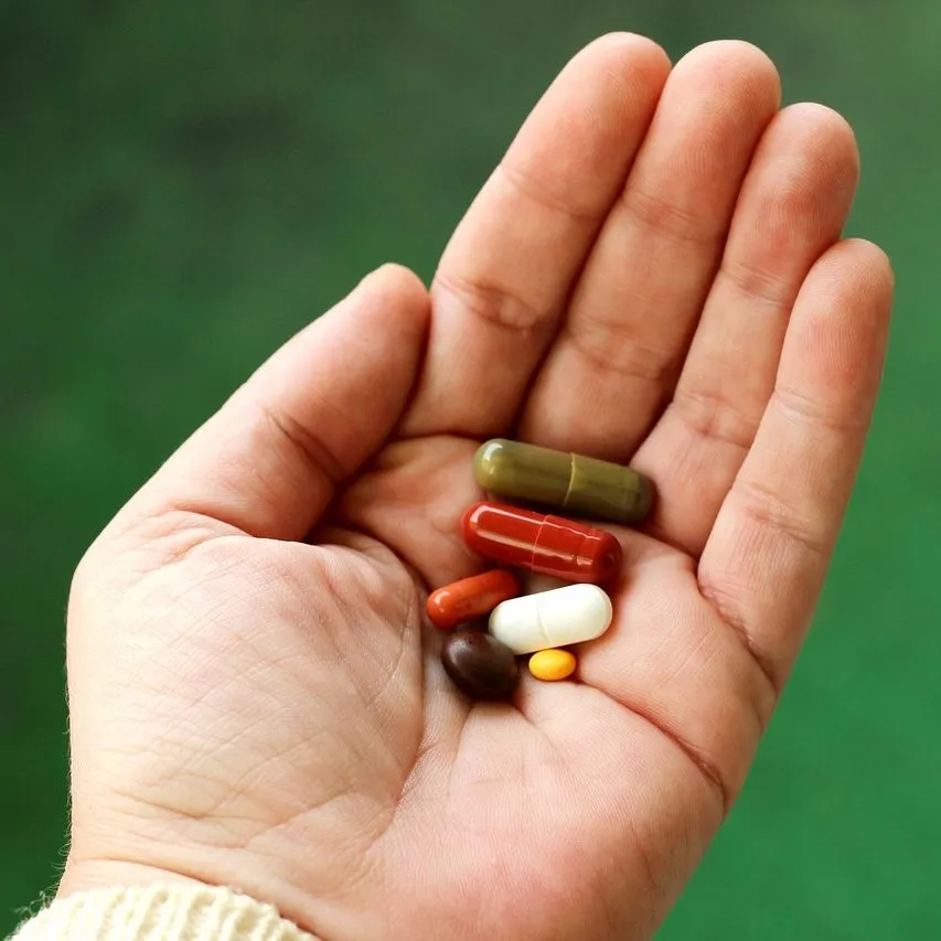 Lieferservice – Abholung von Medikamenten in der Apotheke und Anlieferung von Hilfsmitteln